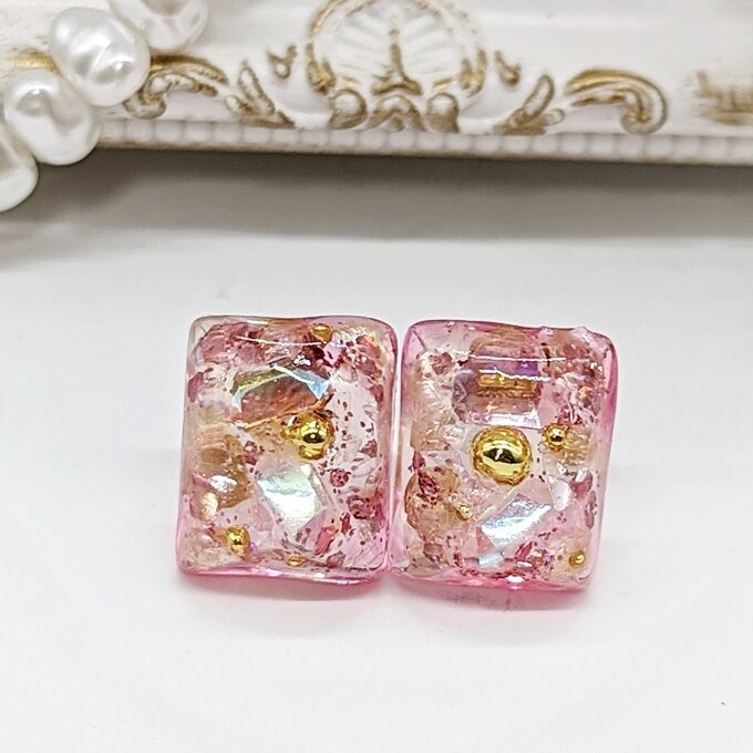 ピンクと鉱石のピアス①No.93