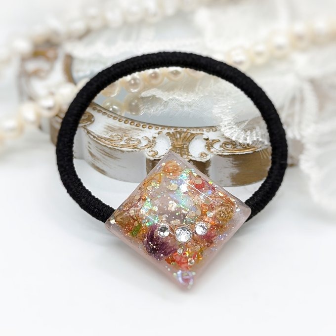 戯れのヘアゴム No.120