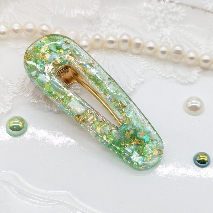 春の訪れのヘアピン(グリーン) No.50