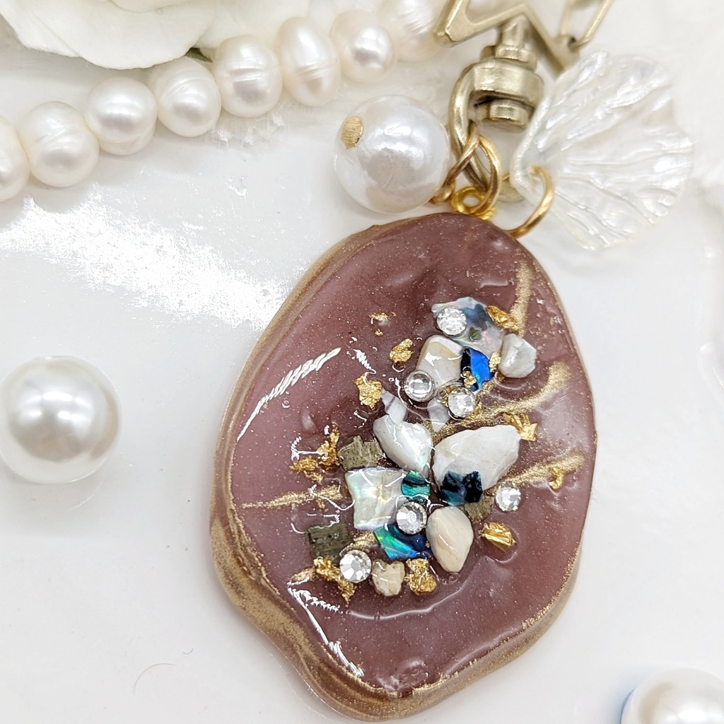 天然石風のキーホルダーNo125