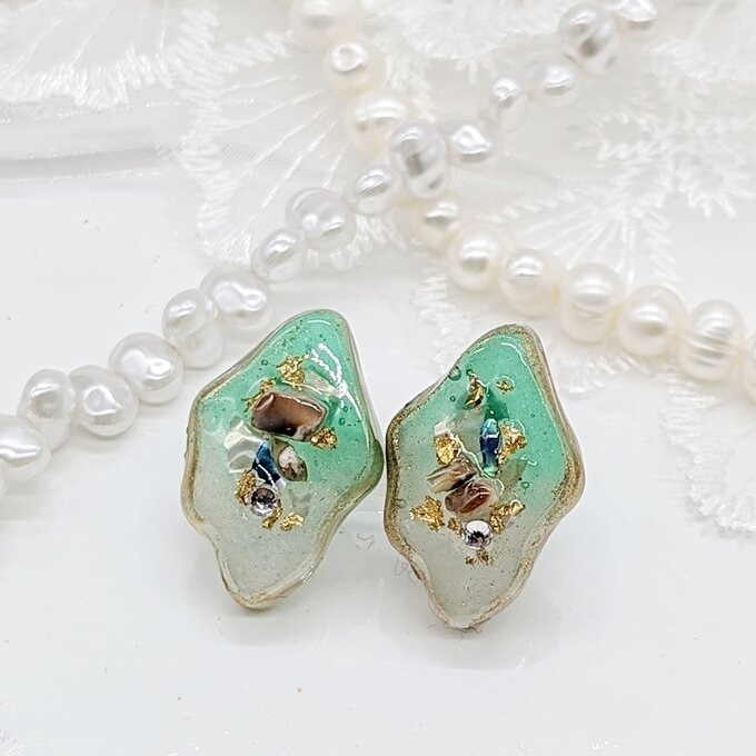 天然石風のピアスNo103